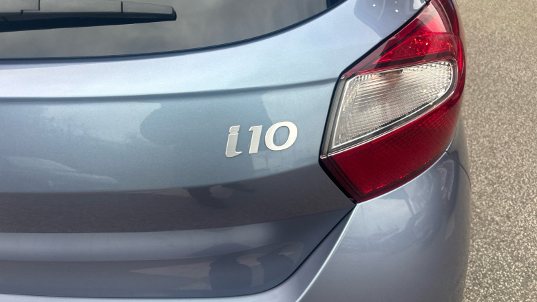 Hyundai i10 1.2 MPi Premium 5dr Auto Petrol Hatchback